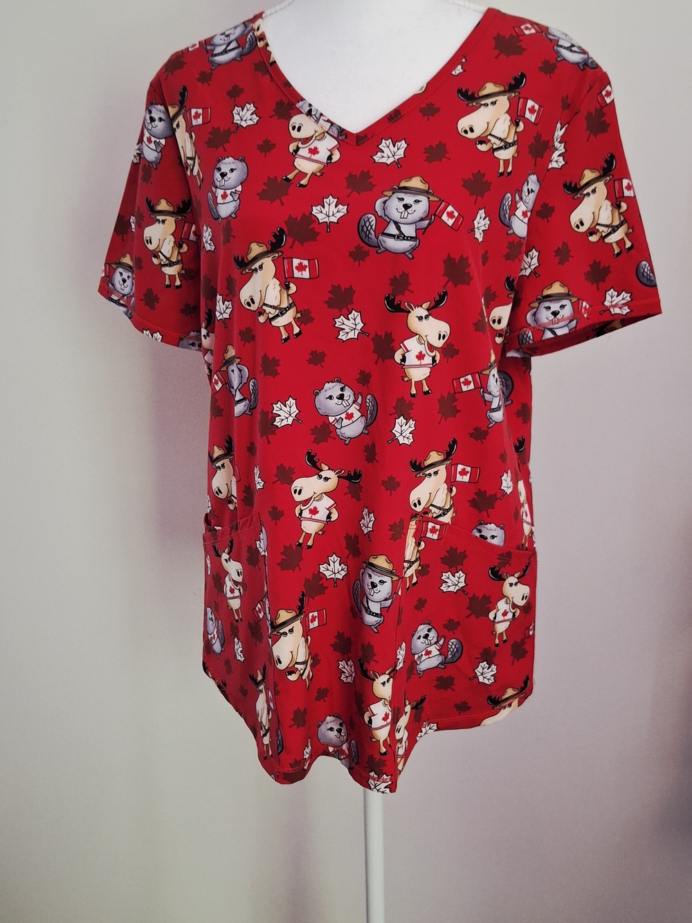 Scrubstar - Canadian Mascot Short Sleeve  Workwear  Medical Top. NWOT. Ladies M
